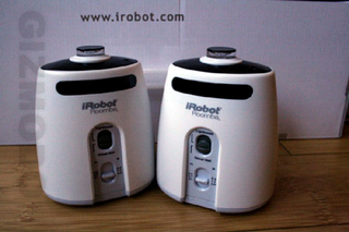 Illustration for article titled Mod-Friendly 5th Gen iRobot Roomba - First Vacuum